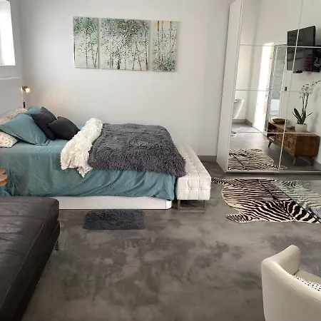 דירה Luxury Studio, Sea View, Pool