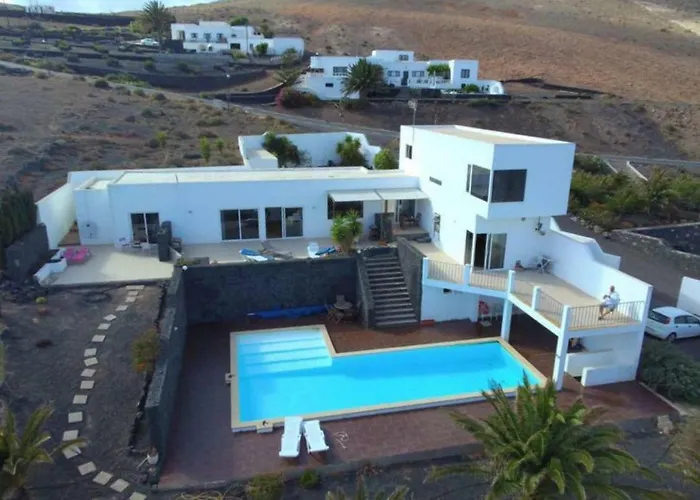 Luxury Studio, Sea View, Pool