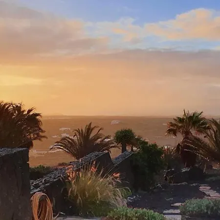 Luxury Studio, Sea View, Pool * La Asomada (Lanzarote)